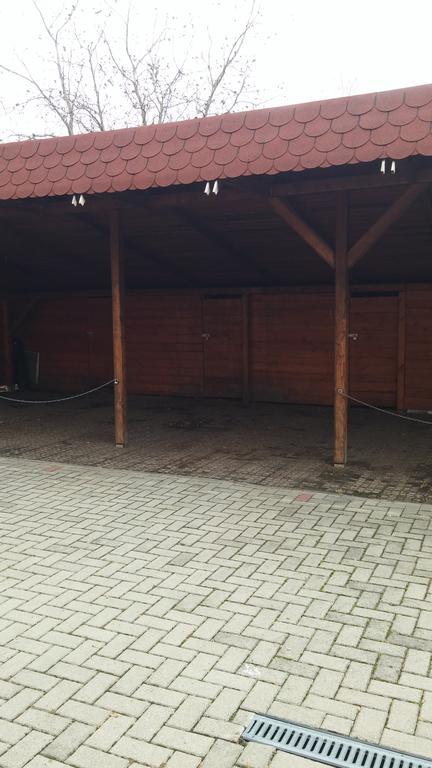 Safari Apartman Hajdúszoboszló Exteriér fotografie